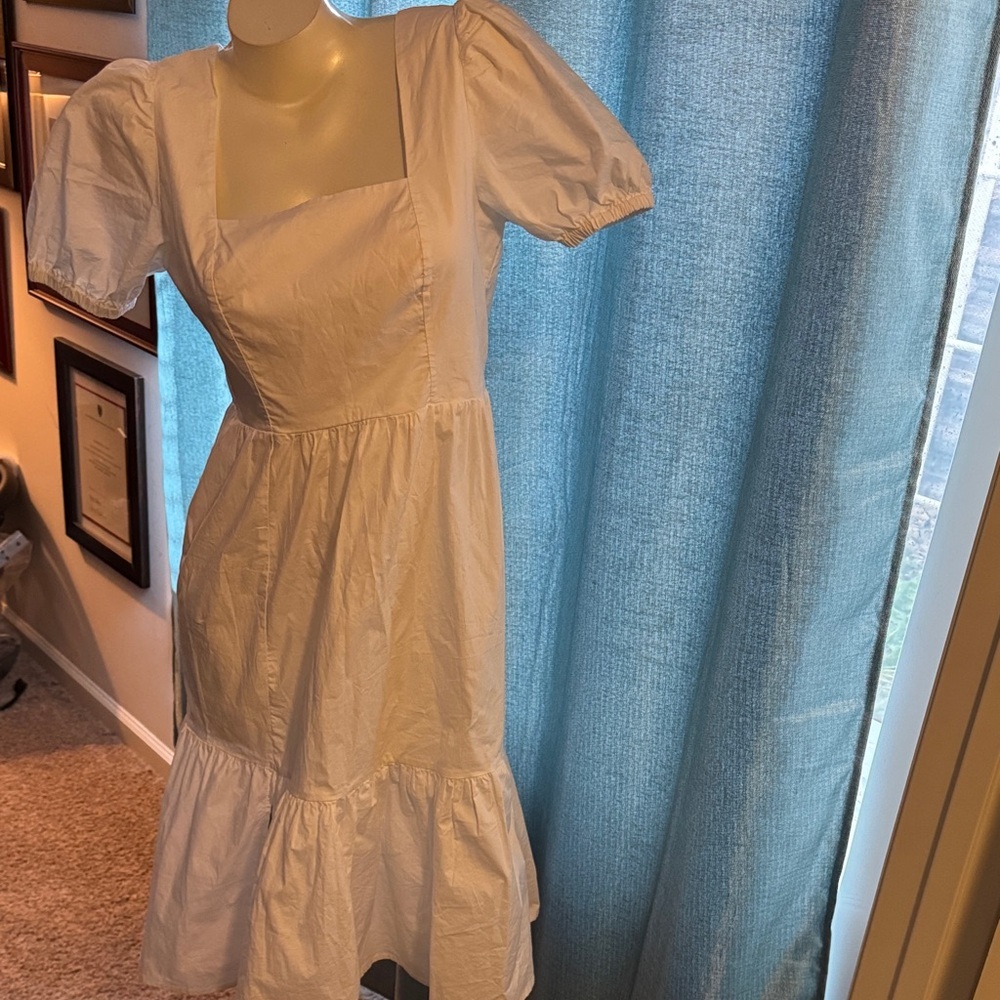 Elegant White Puff Sleeve Midi Dress